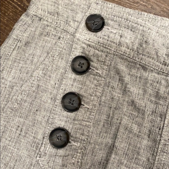 Express High Rise Linen Shorts - Picture 3 of 3